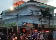 Menegangkan! Pegawai Toko di Lampung Timur Ceritakan Detik detik Selamat dari Kobaran Api