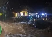 Banjir Bandang dan Longsor Terjang Pekalongan Malam Ini