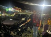 Mobil Toyota Hilux tertabrak Kereta Api di Muara Enim