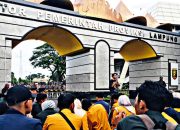 Ratusan Mahasiswa di Lampung Demo Tolak Kenaikan PPN 12 Persen