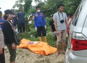 Warga Pringsewu Geger Temukan Mayat Bertato Mengapung di Sungai