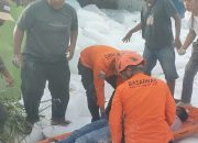 Truk Rem Blong Tabrak Tiang Listrik di Bakauheni, Sopir Terjepit di Kabin