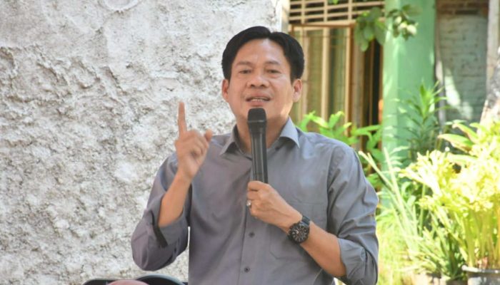 Segelas Kopi Susu dan Surat Cinta