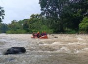 Tragis! Balita 2 Tahun Ikut Ibunya Cuci Pakaian Hanyut di Sungai Umpu Way Kanan