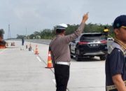 Diduga Korsleting, Mobil Pajero Hangus Terbakar di Tol Pekanbaru – Bangkinang