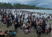 Pengunjung Padati Pantai Anyer, Kapolda Banten Memastikan Keamanan Wisatawan