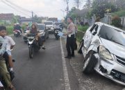 Dua Minibus Rusak Parah Diseruduk Truk Fuso di Pesawaran Lampung
