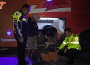 PJR Polda Lampung Gagalkan Penyelundupan 4 Kg Ganja di Tol Bakter, Seorang Pria Asal Medan Diamankan