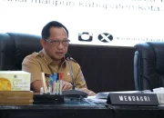 Mendagri Tito Karnavian Minta Kepala Daerah Evaluasi Tunjangan DPRD